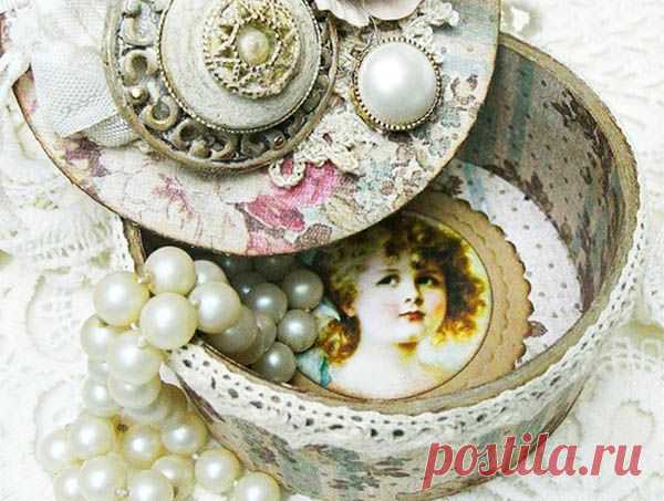 👌 Шкатулка своими руками из картона, увлечения и хобби Шкатулка… Как много в этом слове!)) Для меня это действительно так. Очень я уж их люблю! Наверное, потому что имею много украшений, которые надо же где-то хранить))

Но для меня...