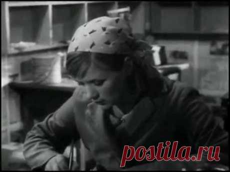 Ожидания (1966) «Ожидания» — короткометражный телевизионный художественный фильм режиссёра Леонида Марягина. В ролях: Галина Польских, Станислав Любшин.В фильме тонко переда...