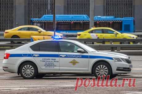 Стала известна причина сбоев в базах ГИБДД. Технический сбой, произошедший в базах российской Госавтоинспекции (ГИБДД), связан с переходом на новые системы. Об этом сообщает ТАСС. «Технический сбой в работе информационных ресурсов по линии Госавтоинспекции произошел из-за начала перехода на новую систему», — пояснил собеседник агентства.