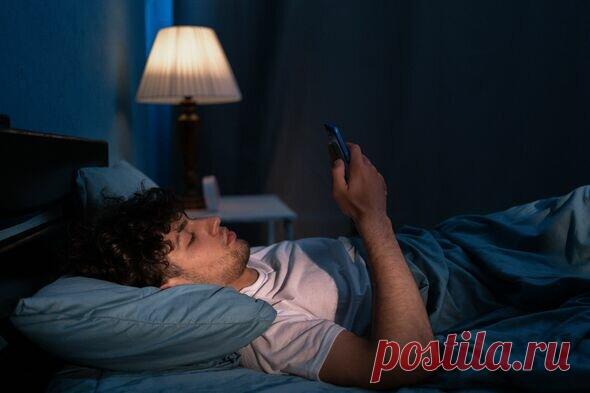Эти шесть вещей никогда не нельзя делать, если проснулись посреди ночи – например, включать большой свет | Курьер.Среда | Дзен
