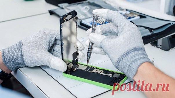Apple не даст вам решать, где ремонтировать свой iPhone Apple Inc. хочет установить законодательный запрет на ремонт фирменной техники вне авторизованных сервисных центров. Об этом стало известно на прошлой неделе, когда легислатура штата Небраска вынесла на рассмотрение законопроект, запрещающий компаниям препятствовать проведению ремонтных работ сторонними организациями и появлению на рынке лицензионных запчастей. Вопрос необходимости соответствующего закона был поднят еще в прошлом году,…