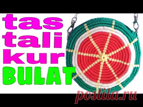 Mantap hasilnya!!,membuat Tas TaliKur bulat circle bag - YouTube Учебник, как сделать круглый мотив пиццы
со смесью 3-х цветов
зеленый, кремовый, красный
.Инструменты и материалы
1. Ремешок кремового цвета.
6 метров x 2
2. Ремешок красный
(1 метр x 32) x 2
3. Ремешок белый.
(50 см x 40) x 2
4. ремешок зеленый
(60 см x 48) x 2
4 метра x 4
5. сумка для колец
6. ножницы
7. Матчи
.