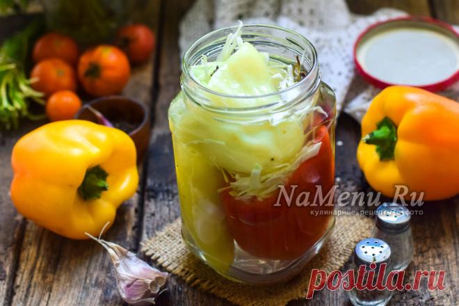 Болгарский перец, фаршированный капустой на зиму, рецепт Непременно закройте на зиму болгарский перец, фаршированный капустой, воспользовавшись этим удачным рецептом. Такая закуска будет очень хороша в холодное время года, когда свежие овощи не такие вкусные, как в сезон.