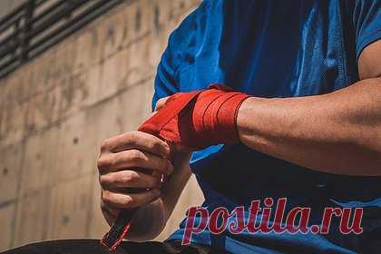 Еще одна европейская страна бойкотирует чемпионат мира по боксу из-за России. Швейцария присоединилась к бойкоту чемпионата мира по боксу 2023 года из-за участия в нем российских спортсменов с флагом и гимном. В Федерации этого вида спорта заявили, что Совет принял резолюцию не участвовать ни в каких соревнованиях, где выступают спортсмены из России.