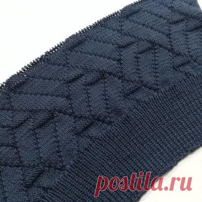 Вязаная мода сыплет монументальными трендами.
Суперобъемные карди, бомберы, джемперы не покидают ленту инстаграма уже не один сезон. 
А что делать тем, кому эти рэмбо-кофты совсем 