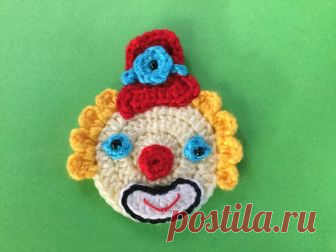 Crochet Clown with a Top Hat Pattern • Kerri's Crochet Get this free crochet clown with a top hat pattern at Kerri's Crochet. There's also a crochet tutorial video for this pattern to follow along with.