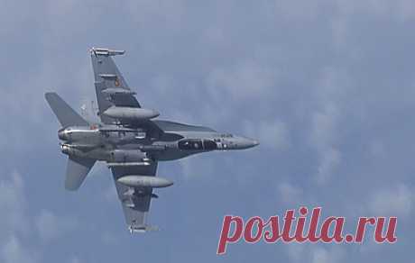 Истребитель Су-27 подняли в воздух для опознавания воздушной цели у границы России. Экипаж российского истребителя идентифицировал воздушную цель как самолет базовой патрульной авиации Р-3С &quot;Орион&quot; ВМС Германии