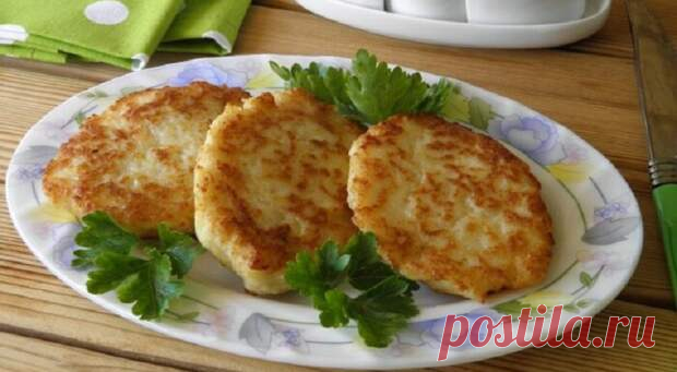 Рыбные котлеты из минтая: семь вкуснейших рецептов - Четыре вкуса - медиаплатформа МирТесен Белая рыбка является источником фосфора, лизина, а также витамина Д. Несмотря на огромное число плюсов, не все любят кушать рыбные блюда. Все зависит от умений хозяйки и вкуса готового продукта после его приготовления. Например, из филе минтая, а это довольно демократичная в финансовом плане рыбка,...