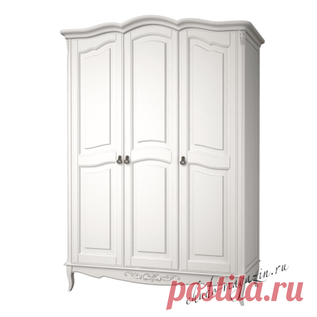 Классический шкаф 3 х дверный распашной
