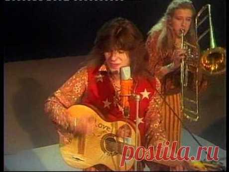 Женя Белоусов &quot;Девчонка-девчоночка&quot; клип - YouTube