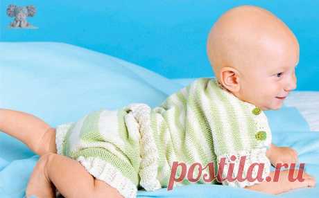 Короткие штанишки на завязках и джемпер с застежками на плечах составляют удобный костюм, который можно связать и мальчику, и девочке.
РАЗМЕРЫ
56//62 (68/74) 80/86
Показать полностью…