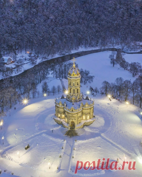 Зимняя сказка. Церковь Знамения Пресвятой Богородицы в Дубровицах.
📷 svetosh_13