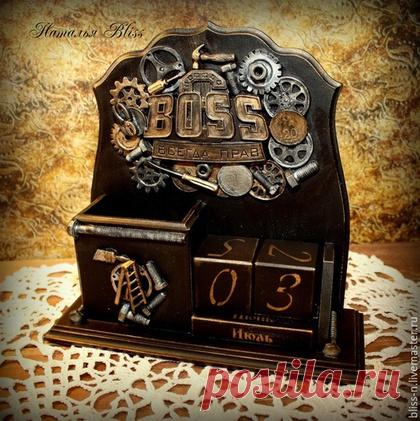 Купить Вечный календарь "Босс всегда прав" - золотой, подарок шефу, директору, подарок директору