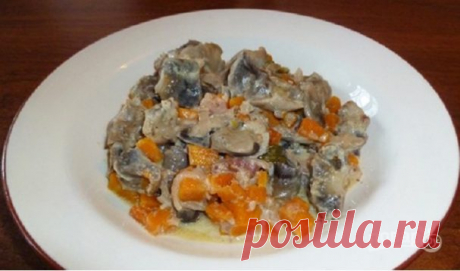 Желудочки куриные, тушеные в майонезе