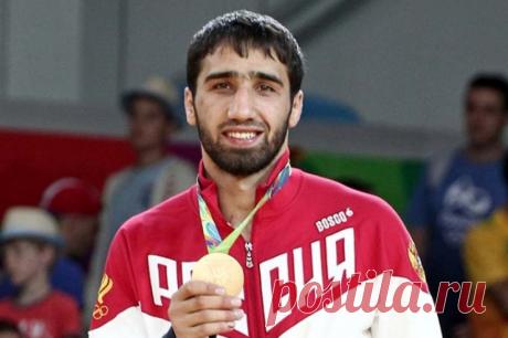 Олимпийского чемпиона по дзюдо Халмурзаева отстранили от соревнований. Данное решение было принято из-за его постов с соцсетях.
