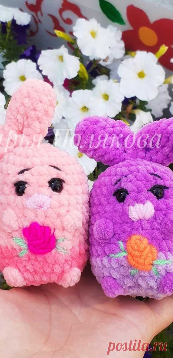 PDF Зайчата крючком. FREE crochet pattern; Аmigurumi animal patterns. Амигуруми схемы и описания на русском. Вязаные игрушки и поделки своими руками #amimore - маленькая зайка из плюшевой пряжи, плюшевый заяц к Пасхе, зайчик, кролик, зайчонок, крольчонок.