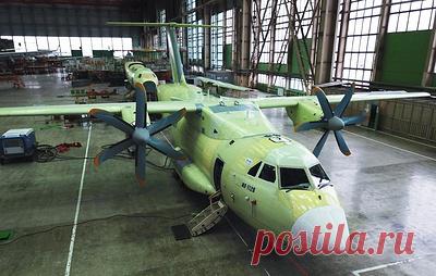 Легкий военно-транспортный самолет Ил-112В. История создания и характеристики. Такой самолет потерпел крушение 17 августа 2021 года в районе аэродрома Кубинка