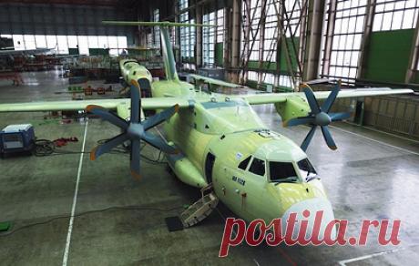 Легкий военно-транспортный самолет Ил-112В. История создания и характеристики. Такой самолет потерпел крушение 17 августа 2021 года в районе аэродрома Кубинка