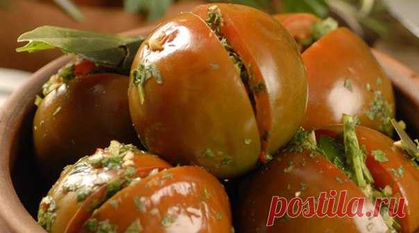 Помидоры по-армянски на зиму - вкуснее закуски не придумать! Ух, какая остренькая и ароматная!