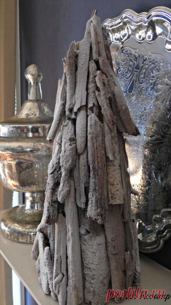 Driftwood Christmas Tree - Stylish Revamp