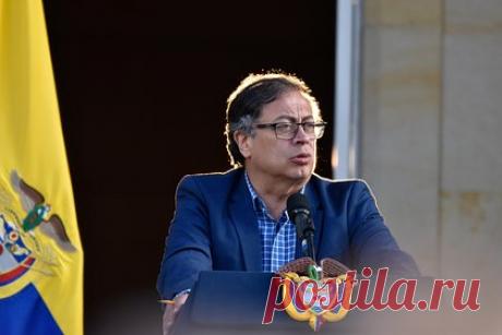 Колумбия назвала варварством удары Израиля по Газе. Президент Колумбии Густаво Петро назвал варварством бомбардировки израильскими военными сектора Газа. По его словам, он призвал остановить «геноцид в Палестине» и чуть не лишился должности после этого. При этом, добавил Петро, значительная часть колумбийских политиков и журналистов поддержала его аплодисментами.