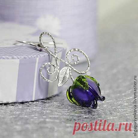 Серьги Чернильное сердце лэмпворк серебро тюльпаны цветы - фиолетовый