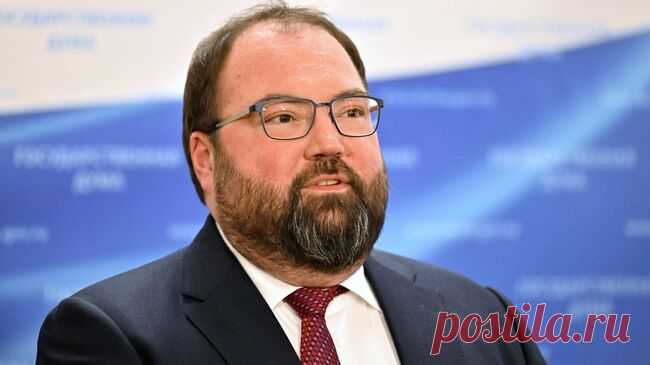 Шадаев сравнил российские ИИ-сервисы с ChatGPT