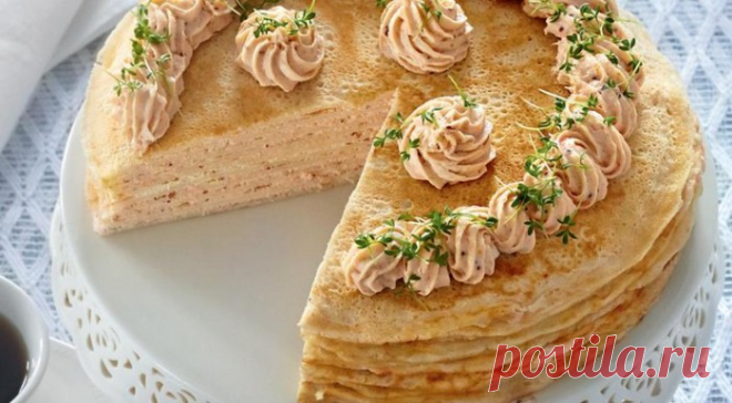 Блинный пирог с рыбным муссом