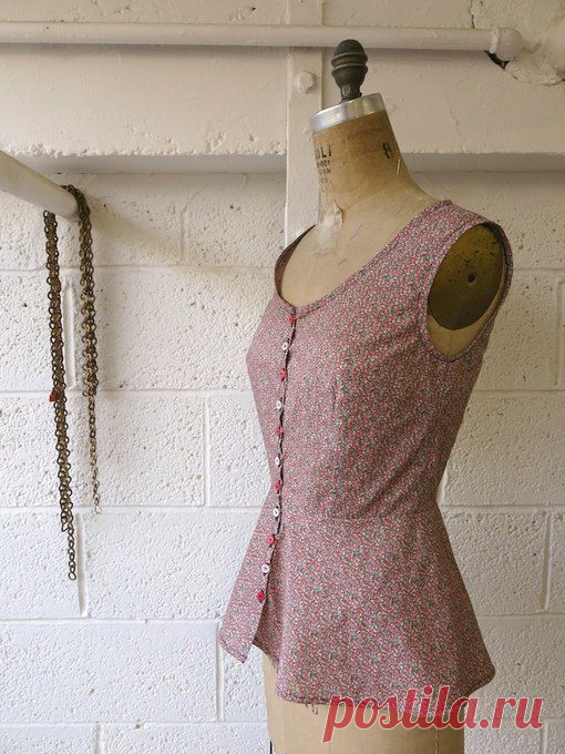 ЛЕТНЯЯ БЛУЗА С БАСКОЙ