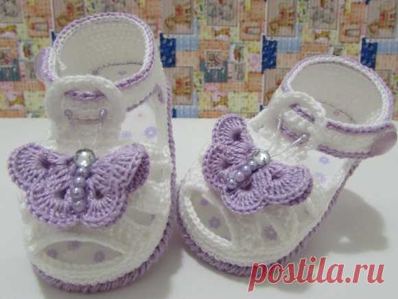 Sandalinha Borboletinha Luanda | sapatinhos de croche baby sapeca | Elo7 Sandalinha Borboletinha Luanda, feita em crochê linha 100% algodão, um mimo para as deixar as princesas ainda mais fofas, faço na cor que desejar, faço do rn a 3 meses de 3 a 6 meses, informar qual tamanho e cor deseja no ato da compra ! 
?*?*?:;;;;;:*???*:;;;;;:*???*:;;;;;:*??*?*?:;;;;;:*???*:;;...