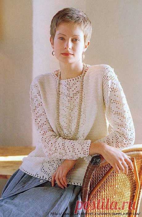 Блузон с филейной вставкой.