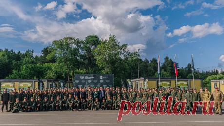 Центр "Воин" организовал военно-патриотические программы в 20 регионах России. Около 7000 подростков обучились на летних военно-патриотических сменах "Время юных героев". Об этом сообщили в пресс-службе центра "Воин", организовавшего проект. Обучение прошло в 20 регионах России — от ...