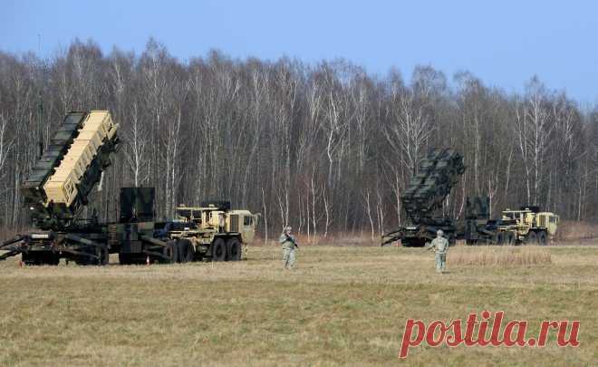 CNN: США собираются передать Украине ЗРК Patriot Белый дом завершает работу над передачей Украине зенитно-ракетных комплексов (ЗРК) Patriot. Отправку систем должен одобрить глава Пентагона Ллойд Остин. Ожидается, что он даст согласие. Об этом сообщил CNN со ссылкой на источники. По информации CNN, Белый дом может объявить о передаче ЗРК Patriot на текущей неделе. Пока неизвестно, сколько установок будет передано Украине. Как пишет CNN, ЗРК Patriot будут доставлены на Украи...
