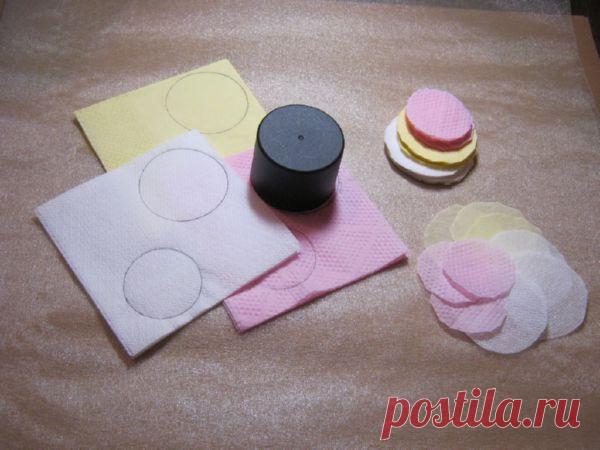 25 нужных подарков, которые можно сделать своими руками 
https://www.youtube.com/watch?v=3PcZxV7jdKw