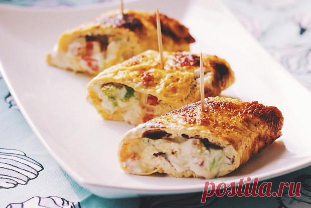 Яичный ролл с авокадо и зеленью рецепт – японская кухня: завтраки. «Еда»