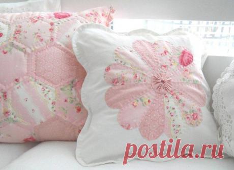 Подушка-цветок из лоскутов — Рукоделие