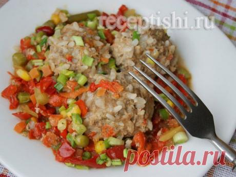 Тефтели с рисом и овощами в сковороде | Кулинарные рецепты с фото на Рецептыши.ру