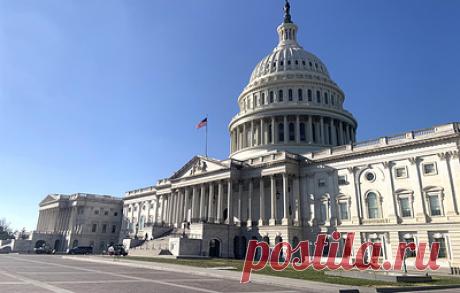 Сенат США проведет на этой неделе финальное голосование по пакету помощи Украине. Сенаторы согласились ограничить 30 часами дебаты по законопроекту, предусматривающему дополнительное выделение Киеву $60,06 млрд