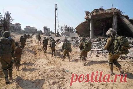 Израиль взял под контроль военный лагерь ХАМАС в секторе Газа. Сухопутные войска Армии обороны Израиля (ЦАХАЛ) взяли под контроль военный лагерь ХАМАС в секторе Газа. Пресс-служба армии страны сообщила, что на территории комплекса расположены наблюдательные посты и площадки для тренировок боевиков. Кроме того, атакам подверглись подземные террористические туннели.