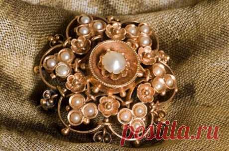 АМУЛЕТЫ-БРОШИ.: delis_aniuta