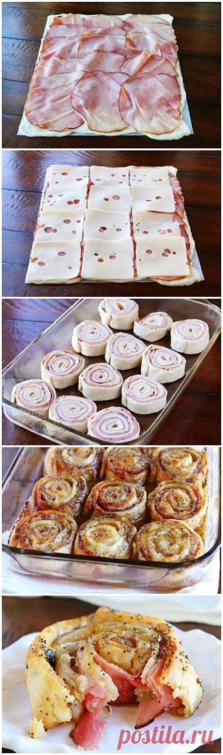 Hot Ham &amp; Cheese Party Rolls