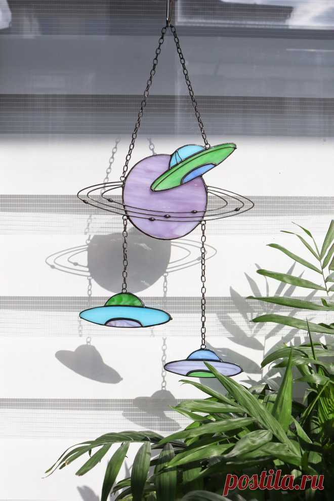 Dreamcatcher UFO y Saturn Decoración de vidrieras Suncatcher UFO Panel de ventana Decoración de pared para una habitación UFO Art Cosmos art Space tema - Etsy Chile