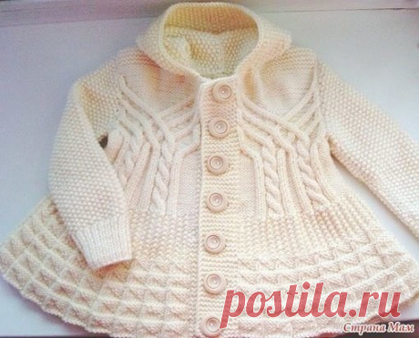 " ПАЛЬТО ДЛЯ ДЕВОЧКИ"
Пряжа у меня будет Ланаголд двух видов: Ланаголд классик 49% шерсть, 51% акрил, 240м/100гр и Ланаголд Файн 49% шерсть, 51% акрил, 100 гр, 390 м. Цвет 62 молочный
Описание работы: для образца набираем четное количество петель.
1 ряд: 1 лиц. п., 1 изн. п., повторяем до конца ряда;
2 ряд: 1 изн. п., 1 лиц. п., повторяем до конца ряда;
3 ряд: повторяем с 1-го ряда.
Ну и последний узор, который на груди- я возьму за основу узор Дерево жизни