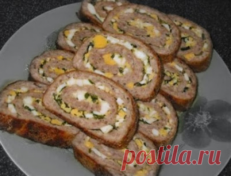 Мясной рулет с начинкой