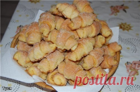 На десерт: сахарные рогалики