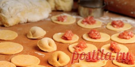 Как сделать вкусные и сочные домашние пельмени С этими советами вы легко замесите правильное тесто, приготовите вкусную начинку и слепите идеальные пельмени.