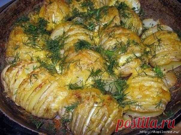 Запекаем в духовке картофель с сыром