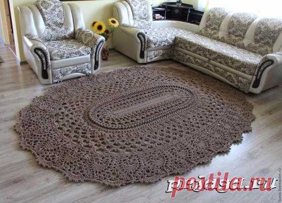 Шоколадный коврик крючком для гостиной