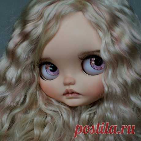 🌺Skye🌺 first girl of the year!!! (reserved), thanks so much to her mum!!!❤
#suedolls #puppelinacustomeyechips 
#blytheoftheday #blythe #blytheneo
#blythedoll  #blythecustom 
#blytheooak #customblythe
#bigeyes  #blythestagram 
#dolloftheday #blythegram 
#ブライス #カスタムブライス 
#人形 #customdoll #ooak #takara 
#doll 
#instablythe #blythestagram 
#dollphotography #toyphotography
#toyartistry_elite #toptoyphotos
#neoblythe #ネオブライス