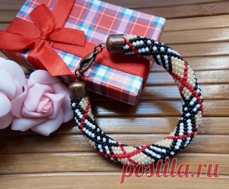 Браслет-жгут &quot;Burberry&quot; | biser.info - всё о бисере и бисерном творчестве